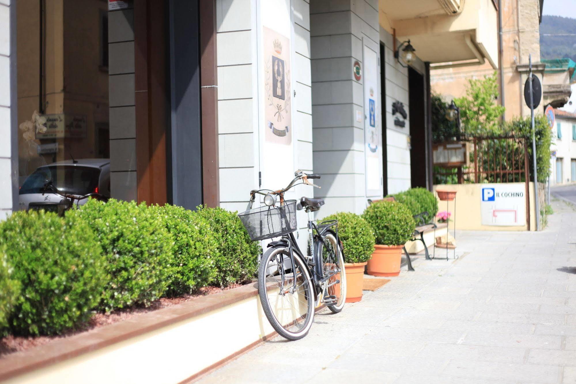 Albergo Il Cochino Montale  Exterior photo