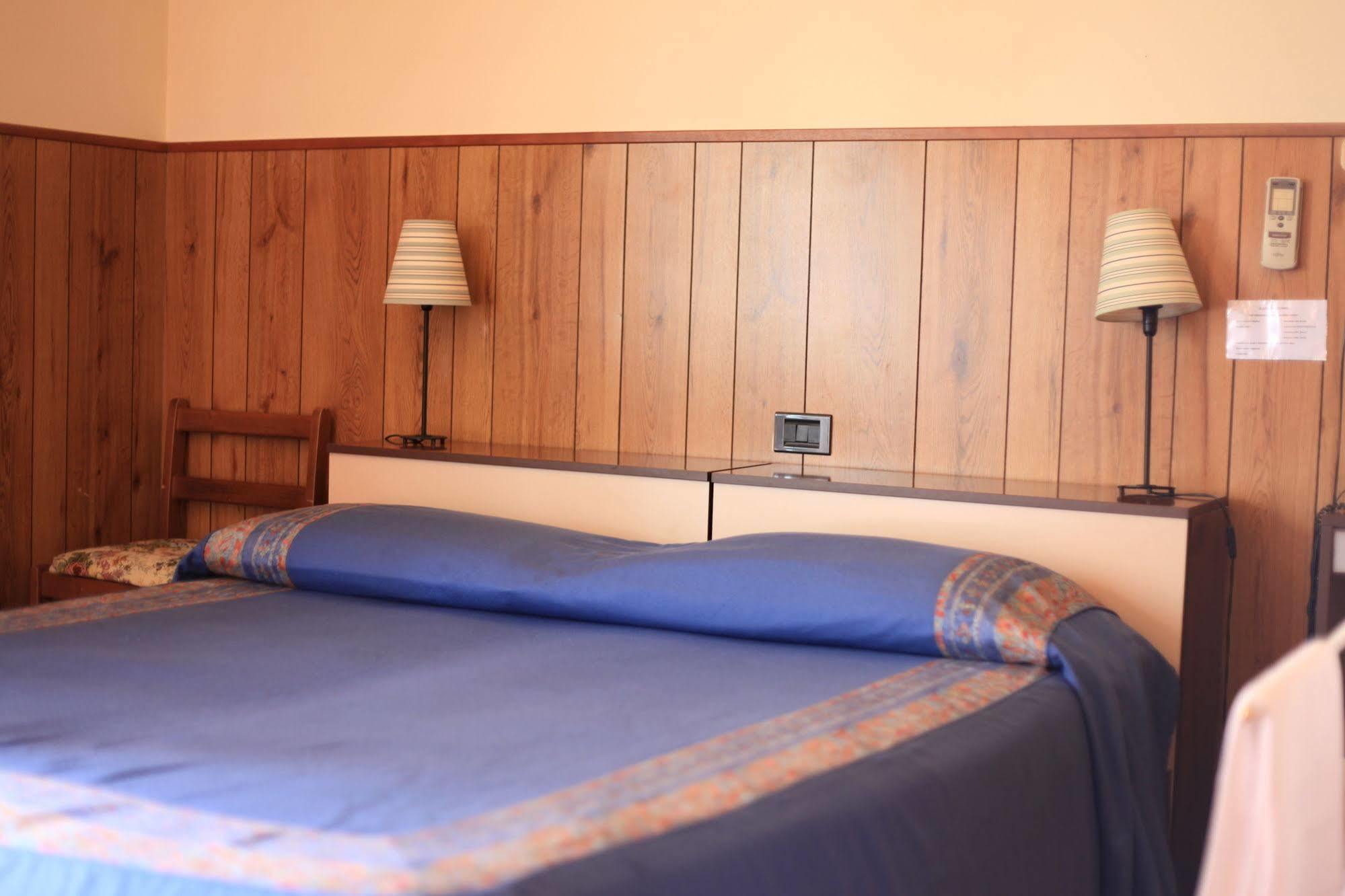 Albergo Il Cochino Montale  Exterior photo